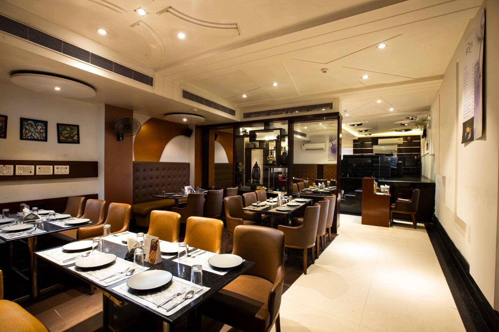 Hotel Aero Star By Star Group New Delhi Exterior photo