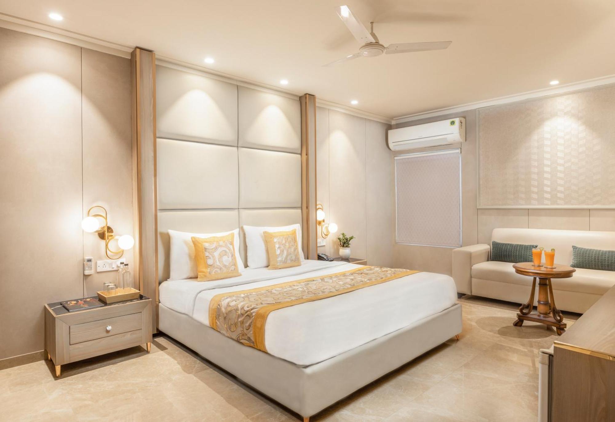 Hotel Aero Star By Star Group New Delhi Exterior photo