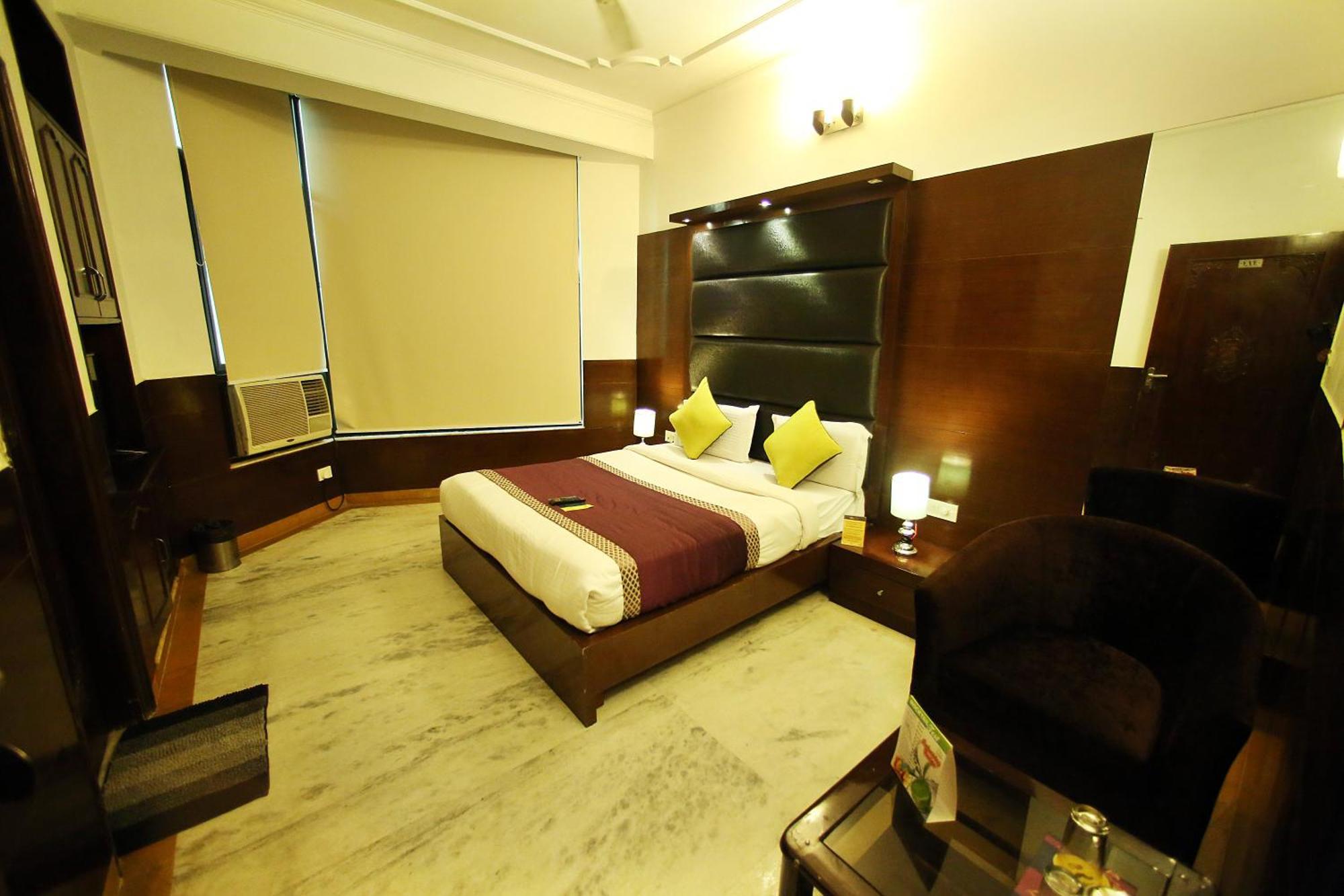 Hotel Aero Star By Star Group New Delhi Exterior photo