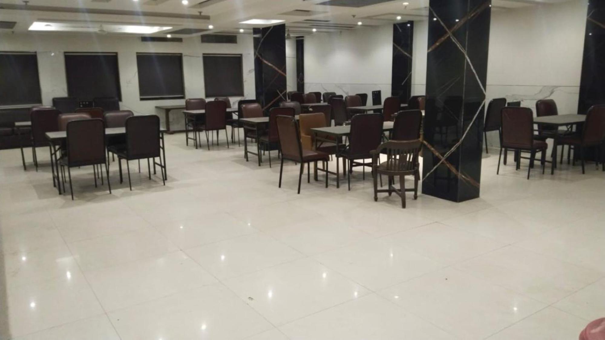 Hotel Aero Star By Star Group New Delhi Exterior photo